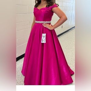 Gorgeous ballgown for pageant, prom or homecoming court.
